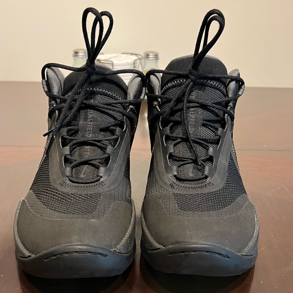 Nike React SFB Carbon Boots Mid - 9.5M Wide - Black/Grey